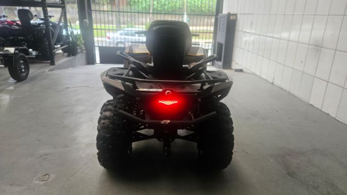 04 Outlander 700 Max XT