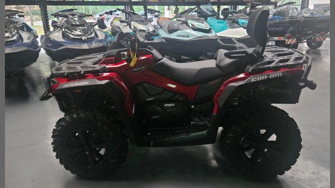 03 Outlander 850 Max XT