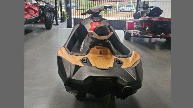 05 Spark Trixx 3Up 2024
