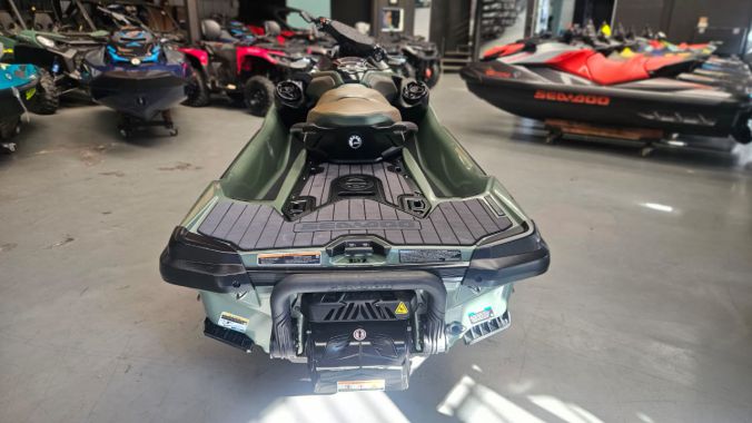 03 GTX 300 Limited 2020