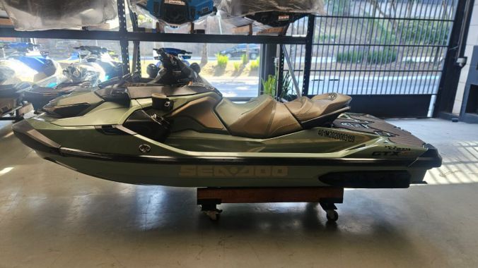 04 GTX 300 Limited 2020