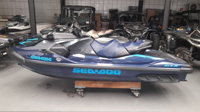 02 Sea Doo GTX 170 2024